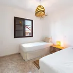 Wonderful With Seaview And Jacuzzi *