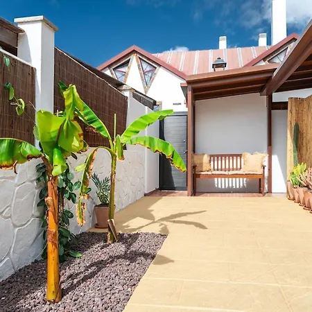 Villa Wonderful With Seaview And Jacuzzi