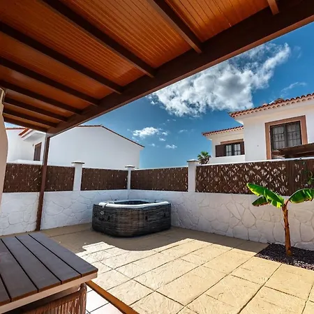 Wonderful With Seaview And Jacuzzi * Puerto de Las Nieves