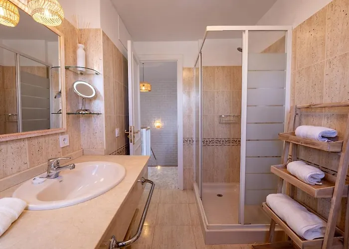 Βίλα Wonderful With Seaview And Jacuzzi